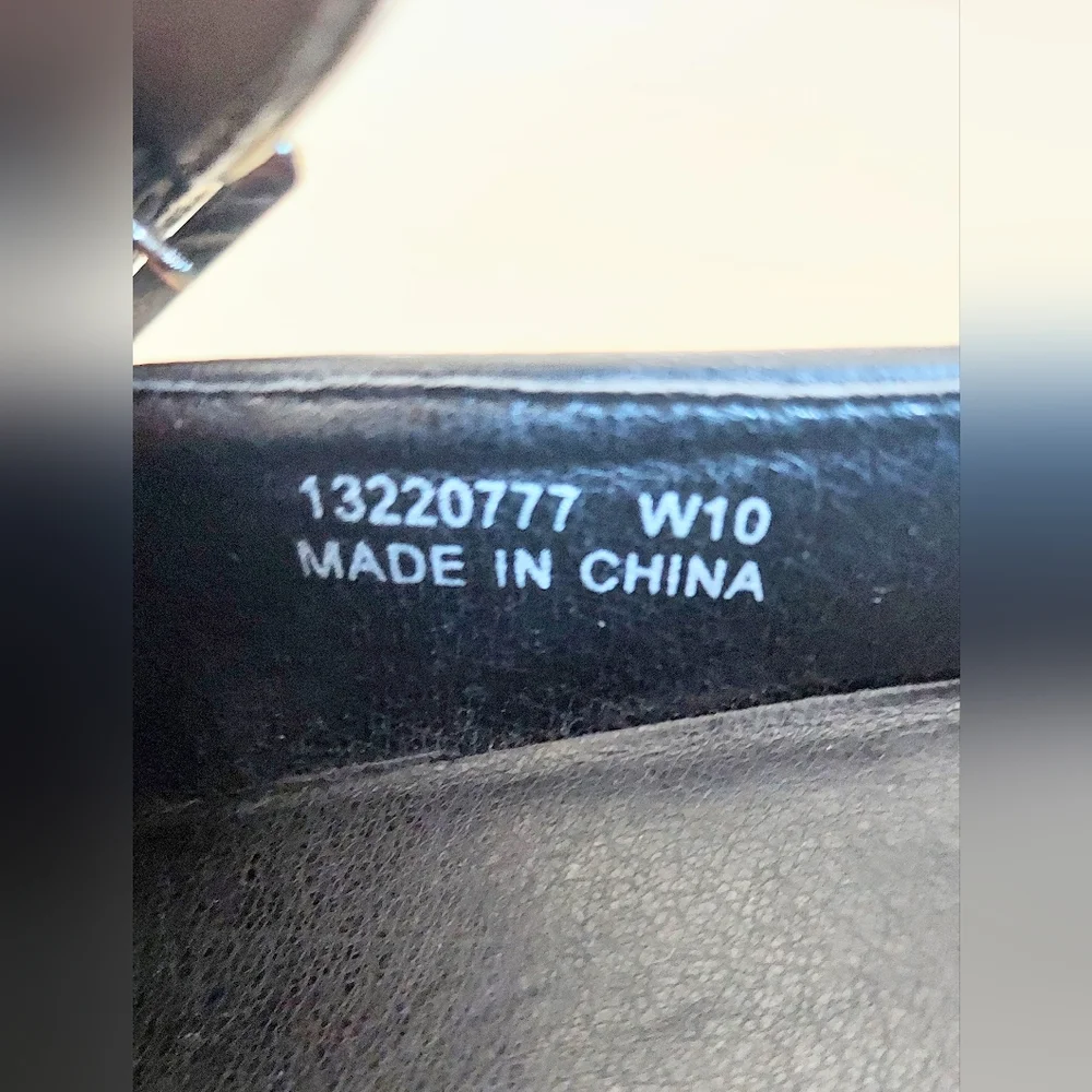 Source Unknown strap platform